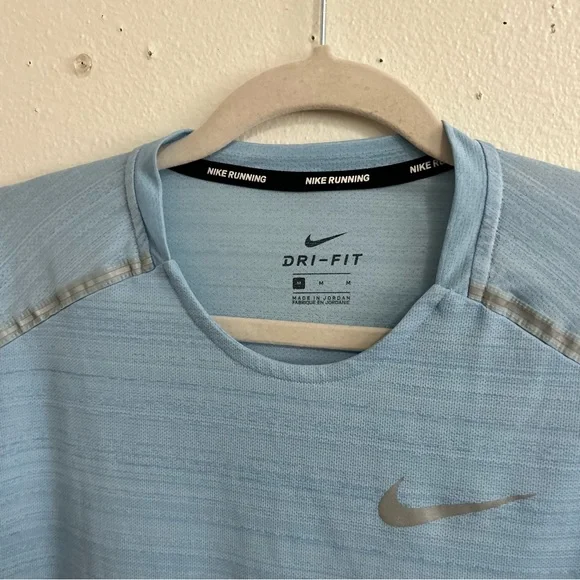 4/$10 Nike Dri Fit men's athletic shirt - Picture 2 of 4